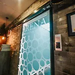 Arena Deluxe &