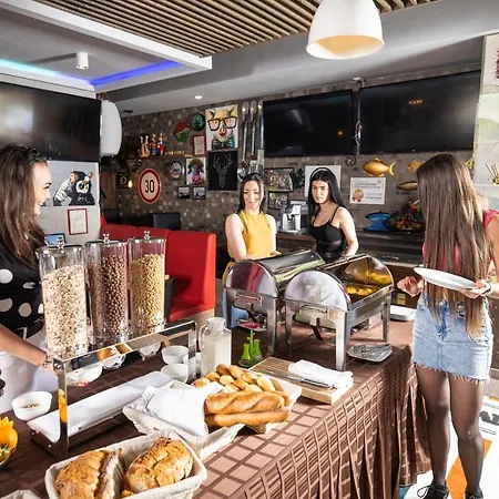 Hotel Arena Deluxe &