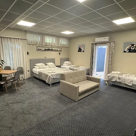 Arena Deluxe & * 세게드