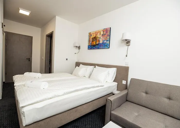 Arena Deluxe & 호텔 세게드