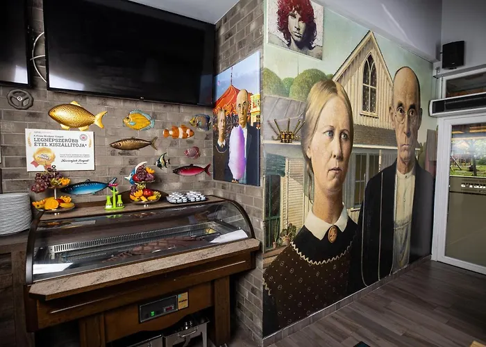 Arena Deluxe & * 세게드