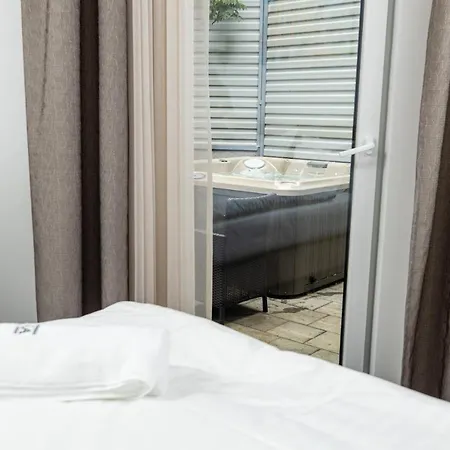 Arena Deluxe&spa Hotel