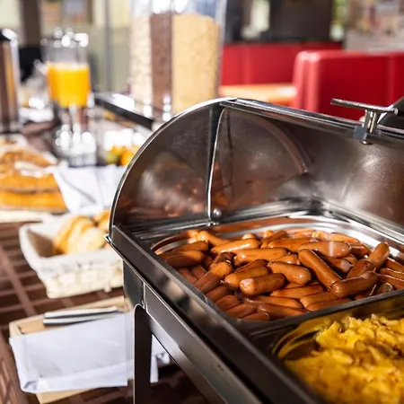 Arena Deluxe & Hotell Szeged