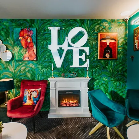 Hotell Arena Deluxe &