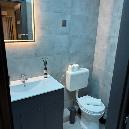 Arena Deluxe & 호텔 *