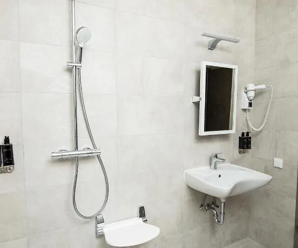 Arena Deluxe & 호텔